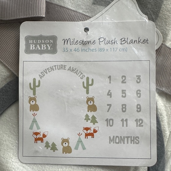 HUDSON BABY | Woodland Theme Milestone Plush Blanket - Picture 4 of 6